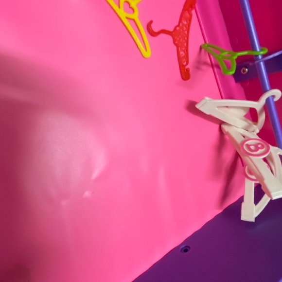 SOLD - 1991 Vintage Barbie Doll Trunk, Deluxe Trunk for Barbie Dolls - Picture 6 of 11